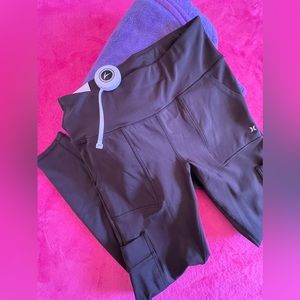 Women’s black Hurley leggings. NWT. Size: Medium
